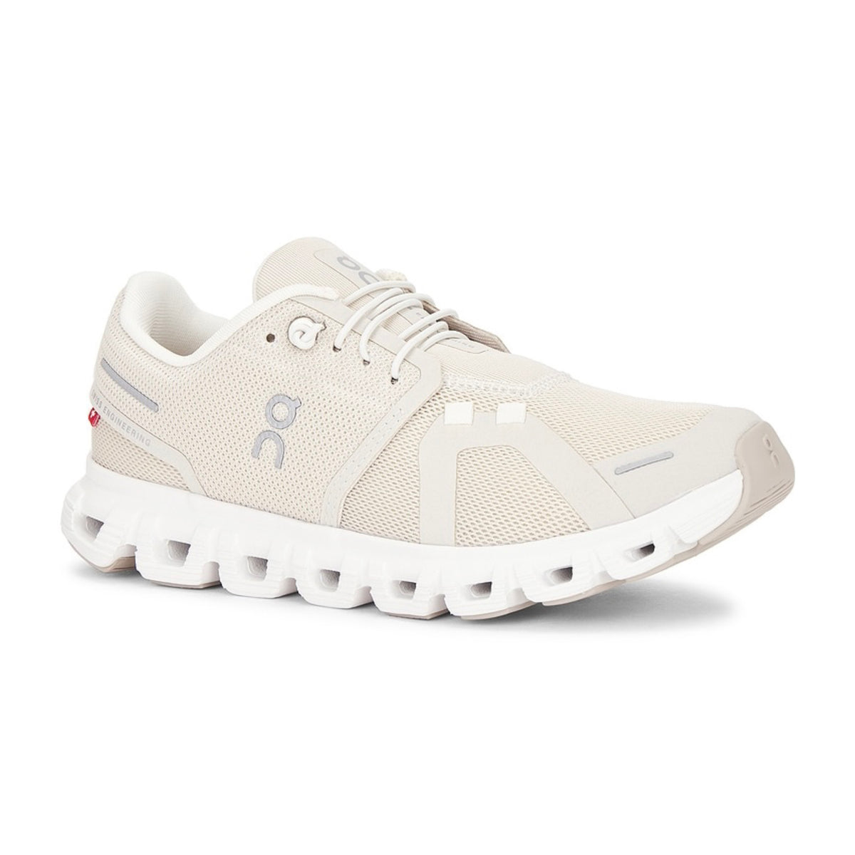 ON Cloud 6 Sneaker in Pearl & White