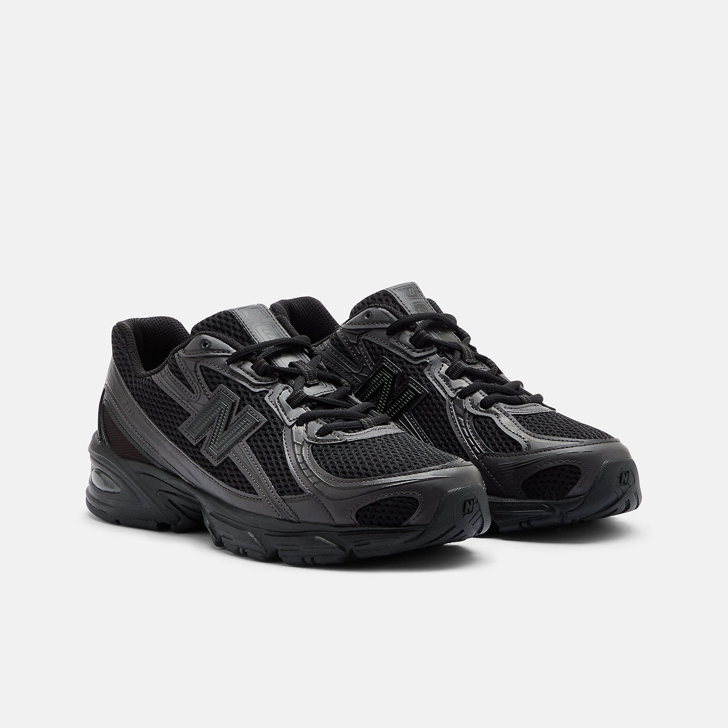 New Balance 740 trainers black MENS