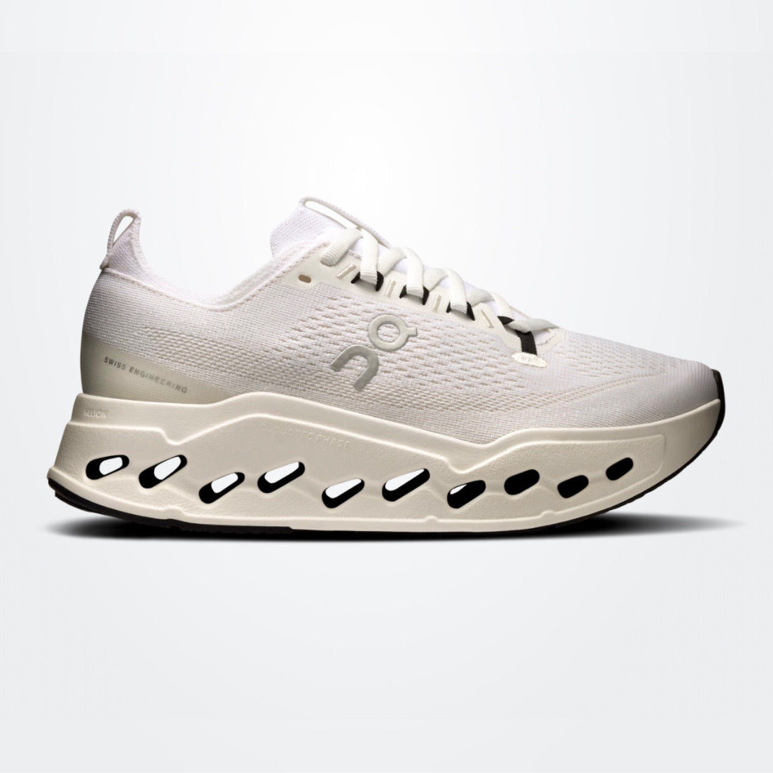 White | White Cloudsurfer Max Wide