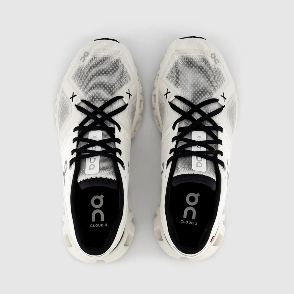 On Cloud X3 White Black
