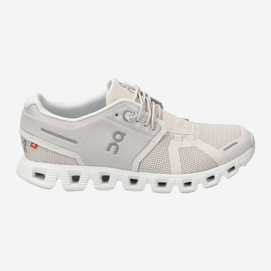 On Cloud 5 Sneakers in beige