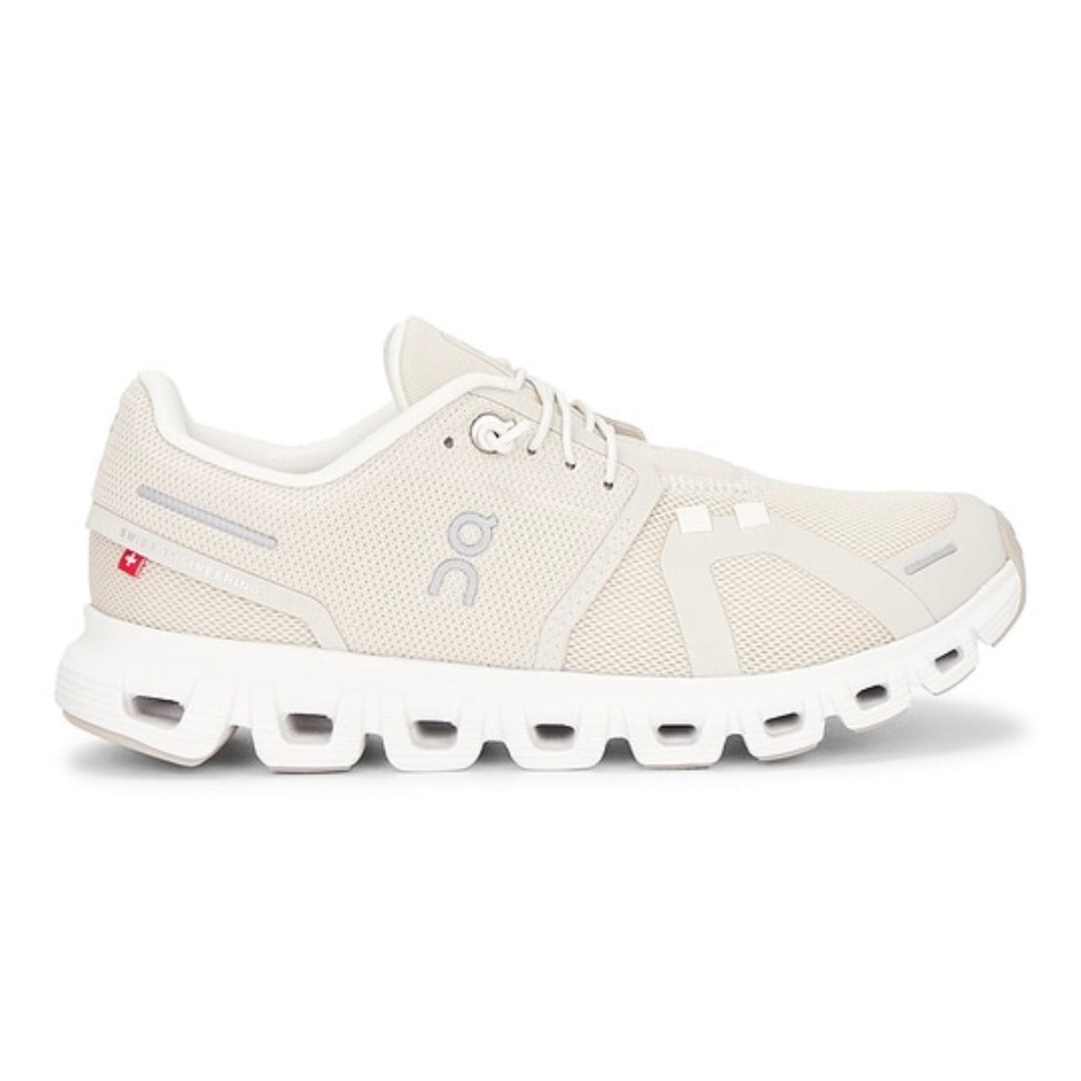 ON Cloud 6 Sneaker in Pearl & White
