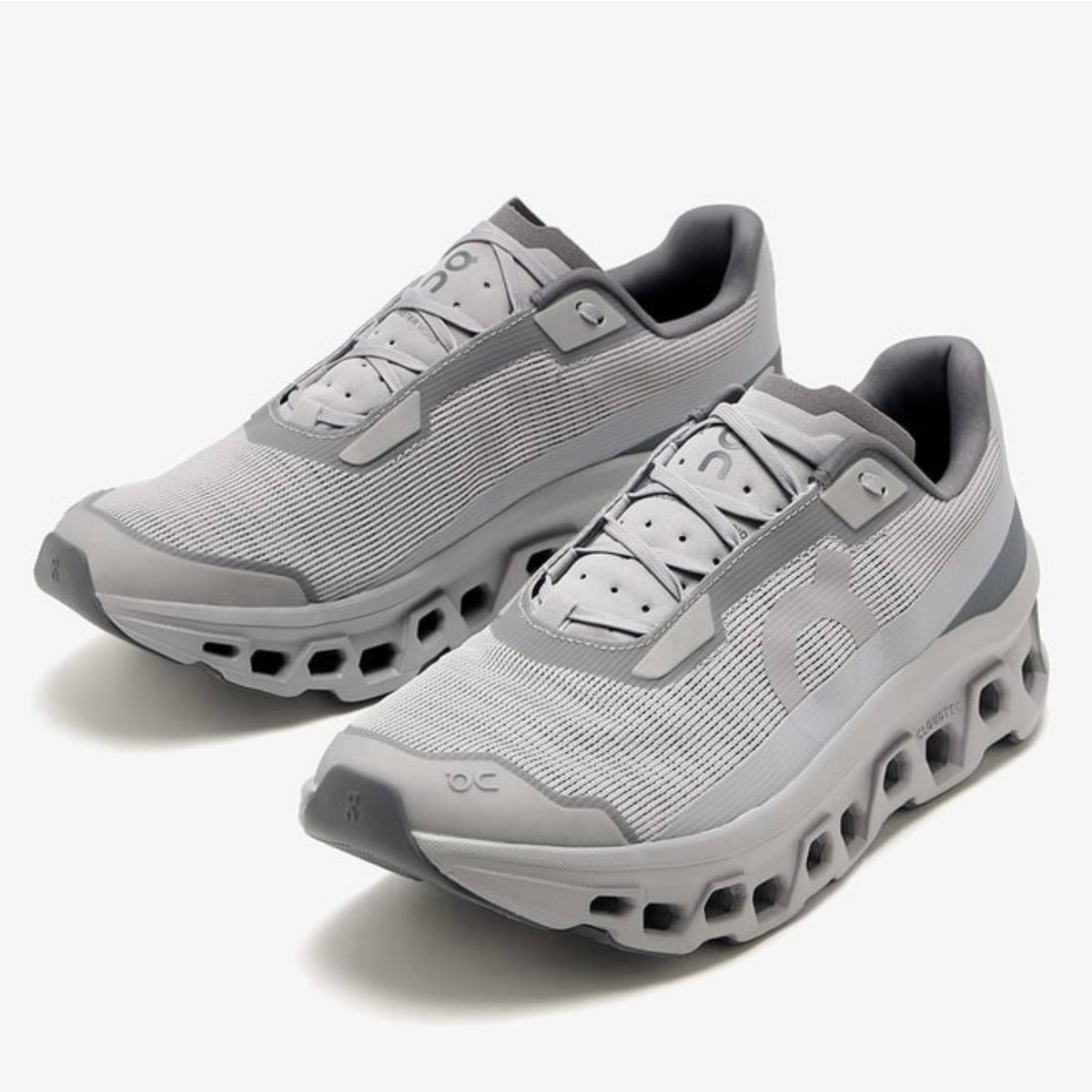 On Cloudmonster Void in grey