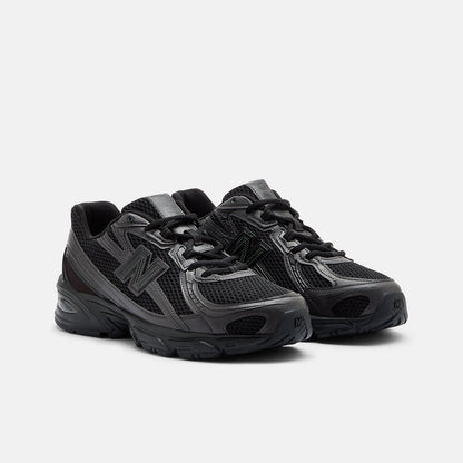 New Balance 740 trainers black MENS