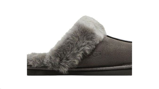 UGG Classic Mini ll Boot 'Chestunt'
